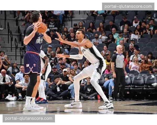 马刺七连胜展现攻防统治力 文班亚马领衔新生代冲击总冠军